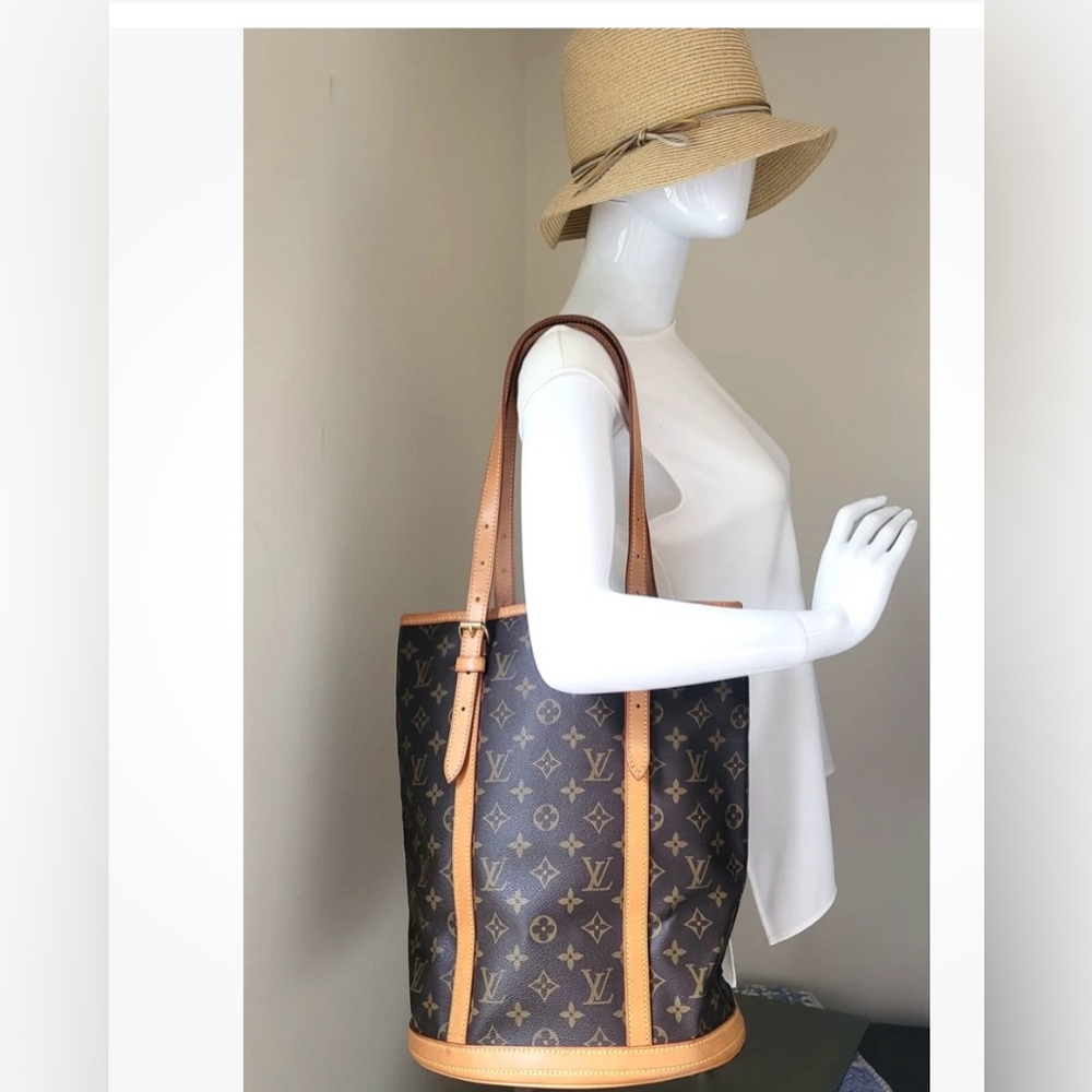 Louis Vuitton Bucket GM Monogram Canvas Leather Large Tote Shoulder Bag